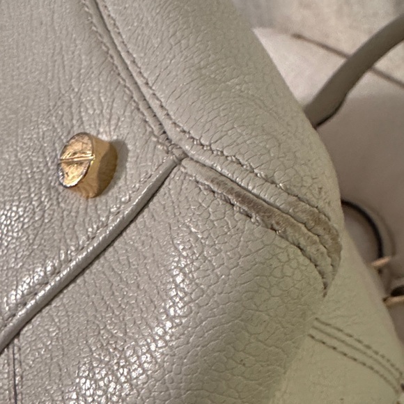 Michael Kors Cream Alexis Pebbled Leather Satchel with Gold Hardware - Picture 11 of 13